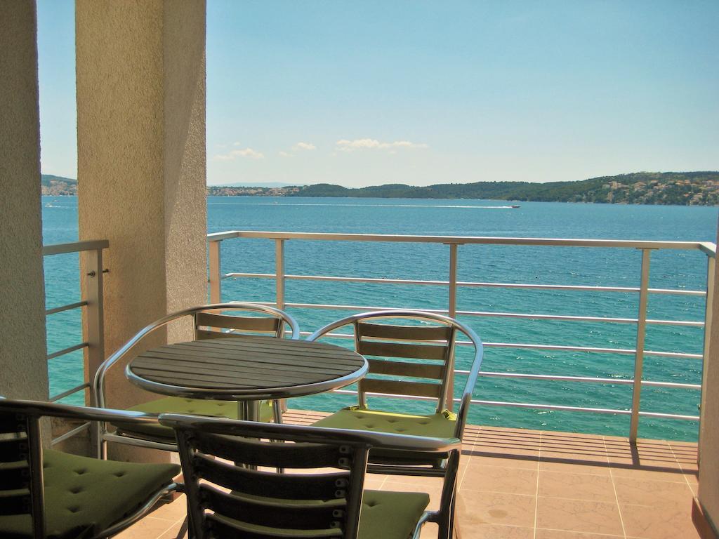 Apartments Marer Trogir Habitación foto